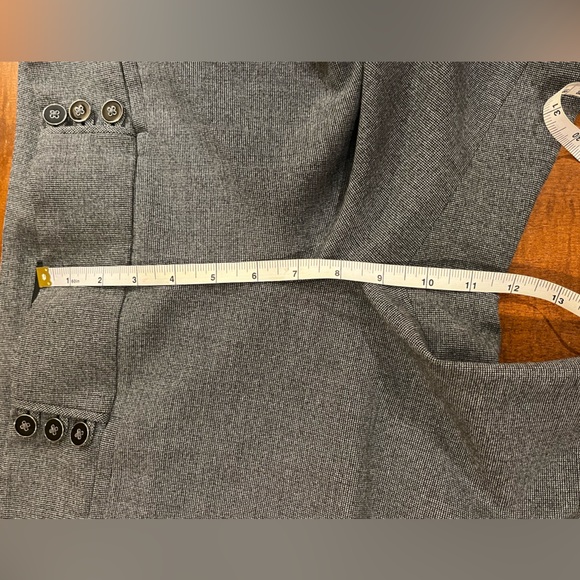 White House Black Market trouser pants. Wide leg, high rise, 2 pockets. Grey. 10 - Picture 11 of 14